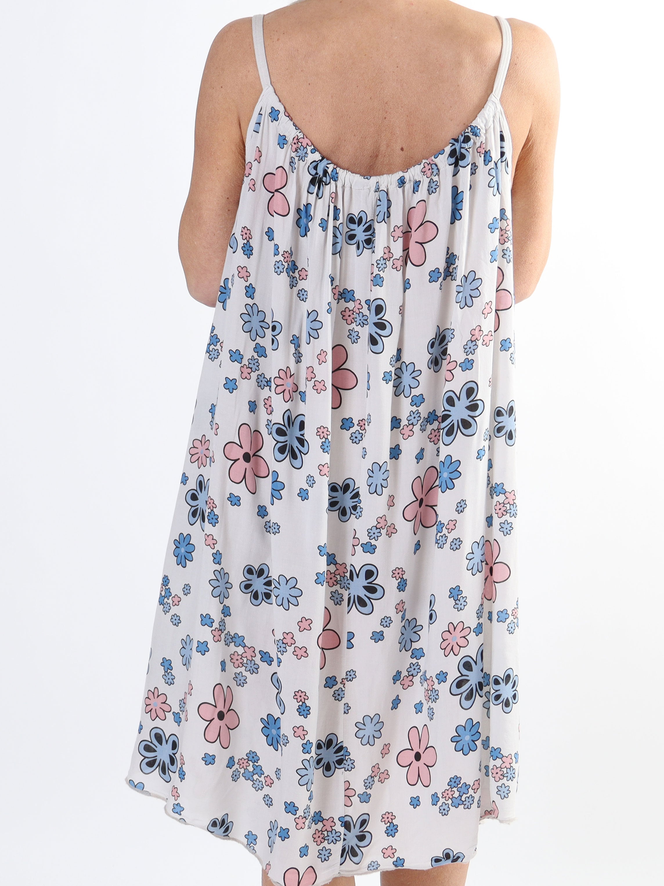 Sunshines Flower - Lätt viskosklänning med blommönster i stora storlekar